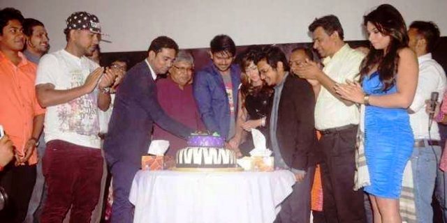 10403066_746304955475763_818718393939484407_n