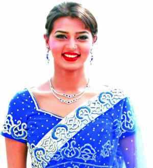 নতুন বিজ্ঞাপনে বর্ষা