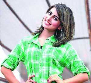 কোথায় যেন আটকে আছেন শখ