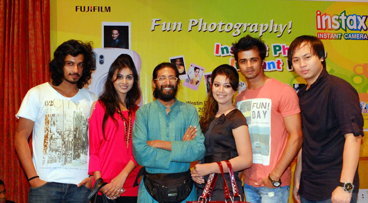 ‘সবকিছু পেছন ফেলে’