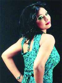 ফটোসুন্দরী পিনা’র নতুন চলচ্চিত্র