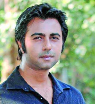 অপূর্বের অভিষেক