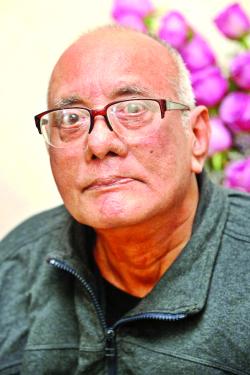 আনোয়ার হোসেন হাসপাতালে