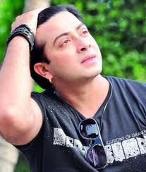 শাকিবের প্রযোজনায় অপু ও ববি