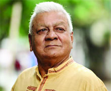 খলিল হাসপাতালে