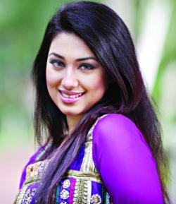 অপুর লক্ষ্য বছরে ছয়টি ছবি