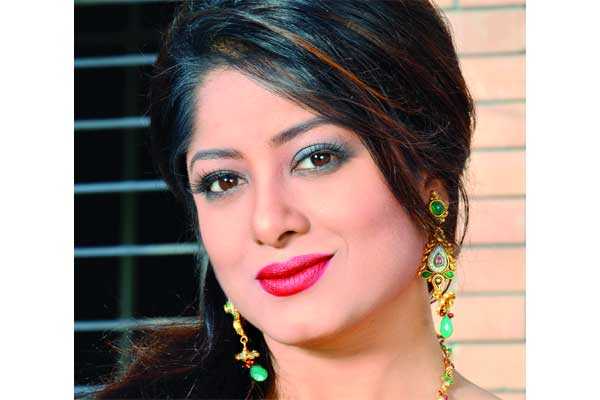 মৌসুমীর অপেক্ষা