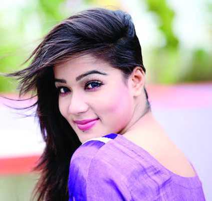 মাহি’র ‘হানিমুন’