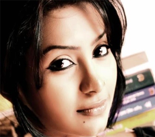 প্রসূনের হাতে চার