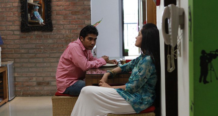 ট্রেইলার নিয়ে অনলাইনে রের্কড ‘পিঁপড়াবিদ্যা’র