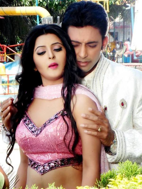 ট্রেলারঃ ভালোবাসা সীমাহীন