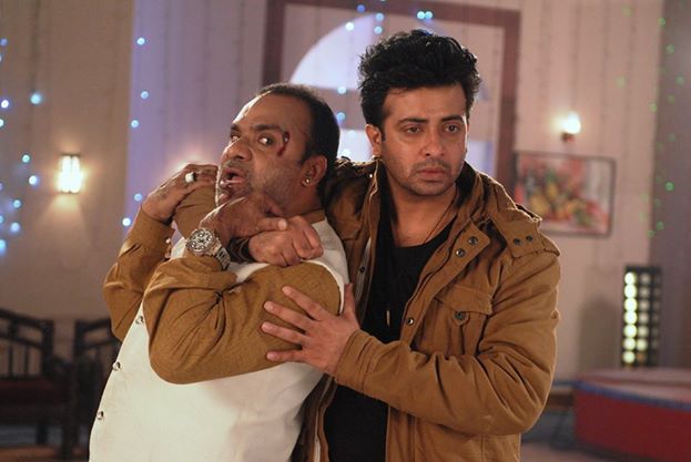 খলনায়ক-দর্শকের জবাবে ‘মেন্টাল’ নির্মাতা