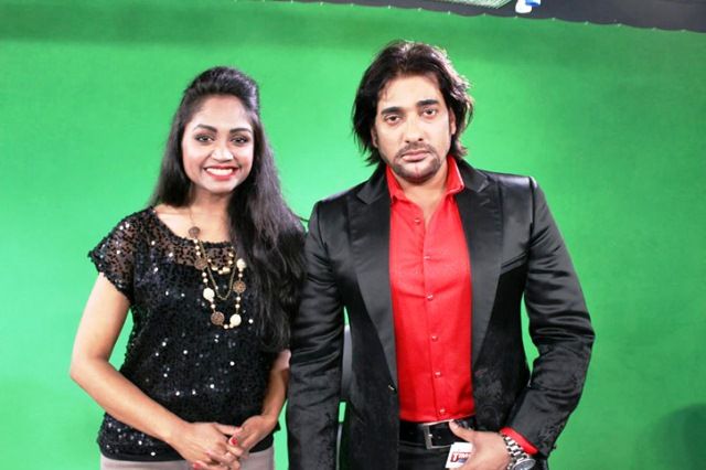 গানও বাদ রাখলেন না অনন্ত