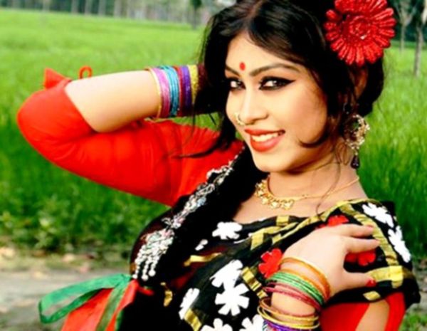 শুক্রবারে মিষ্টির ‌’চিনিবিবি’