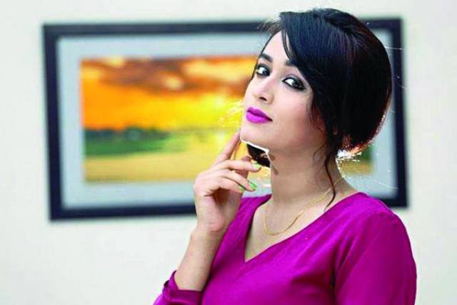 আবারও ‘দুই পৃথিবী’