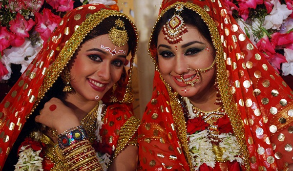 প্রথম সপ্তাহেই তিন ছবি