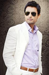 ঢাকায় ইন্দ্রনীল