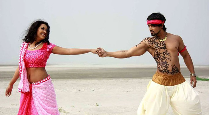 যুক্তরাষ্ট্রে মুক্তি পাচ্ছে অচেনা হৃদয়!