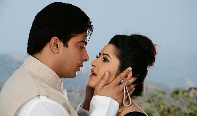 ঈদে আসছেন না পরী মনি