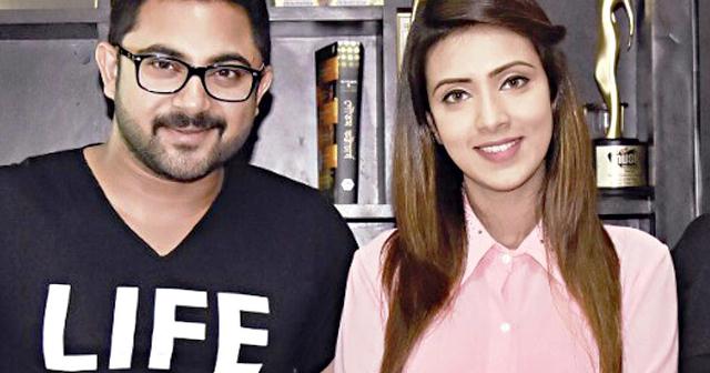 আর মাত্র দুটি গান