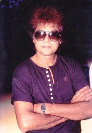 আমাদের একজন জাফর ইকবাল আছে