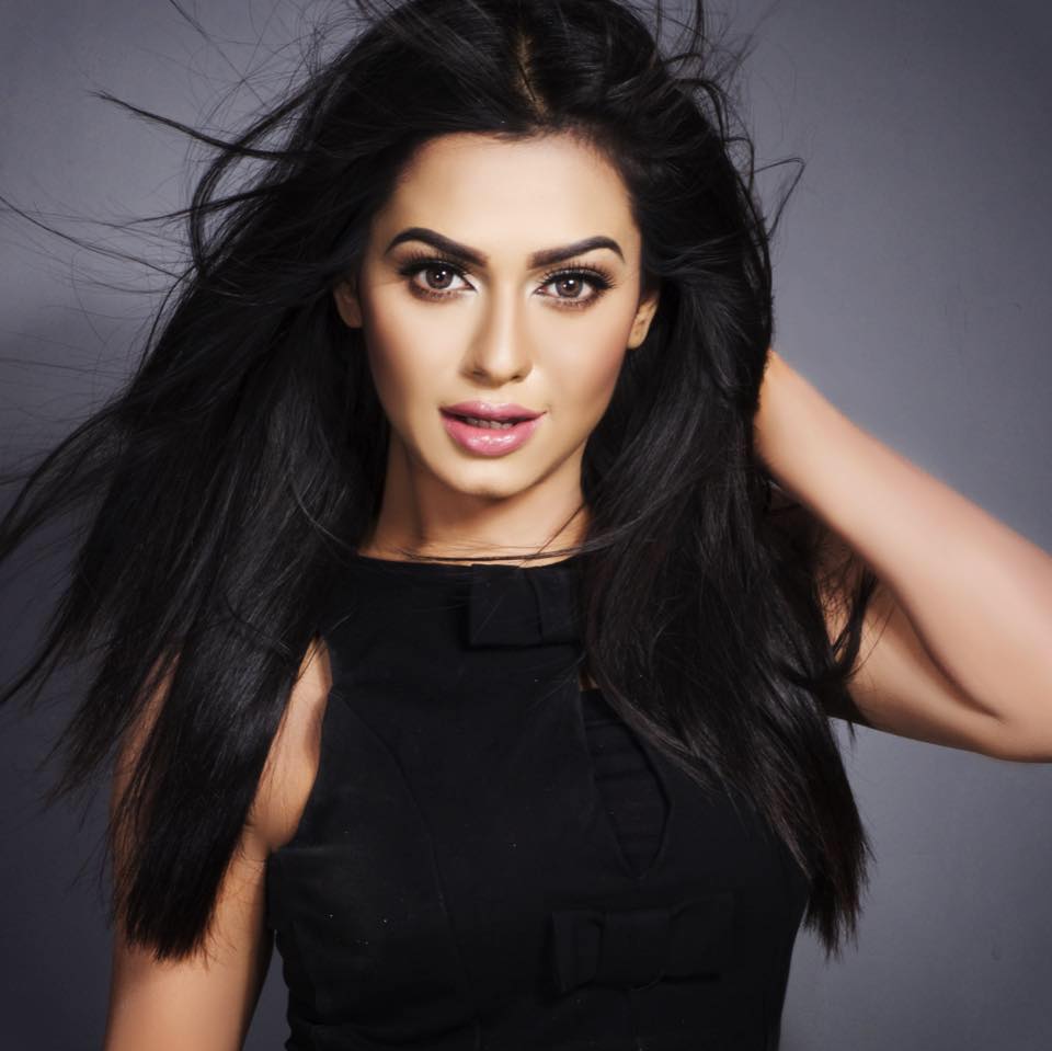 বাংলাদেশী নায়িকার বোম্বের ছবিতে অভিনয়, প্রচারনার নয়া কৌশল এবং হাভাতে বাঙ্গালীয়ানা