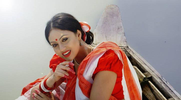 মা হচ্ছেন রুহি