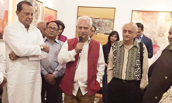 দাদাবাবুদের রাজনীতি ও আমাদের হাল