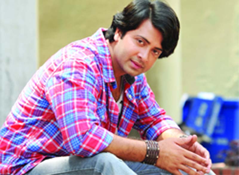 ‘ফুর্তিবাজ প্রযোজক বেড়েই যাচ্ছে’