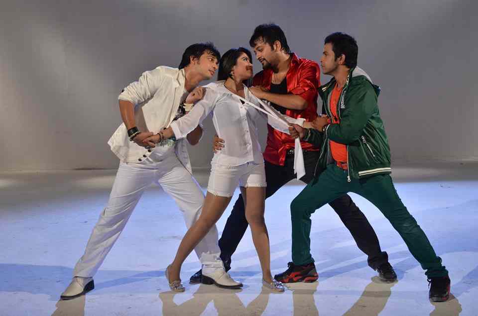 ট্রেলার ও গানঃ চুপি চুপি প্রেম