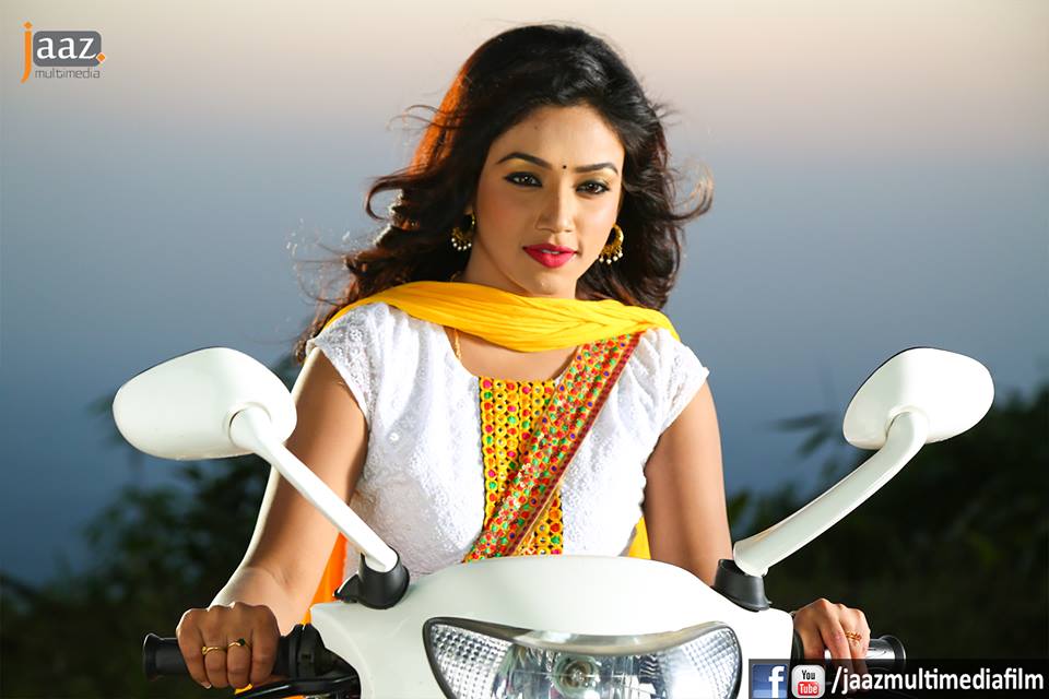 Angaar joint venture bangla film by jaaz multimedia with eskay movies starring jolly om amit hasan tiger robi directed by wajed ali sumon (5)