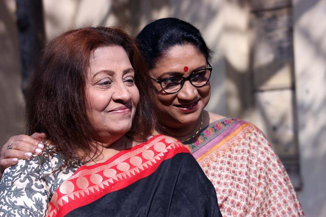 শাকিব-অপুর মা আনোয়ারা-আফরোজা