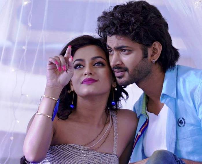 আবারও ফারিয়ার প্রথম সিনেমা