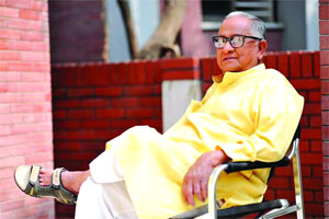 নায়করাজের জন্মদিনের আয়োজন