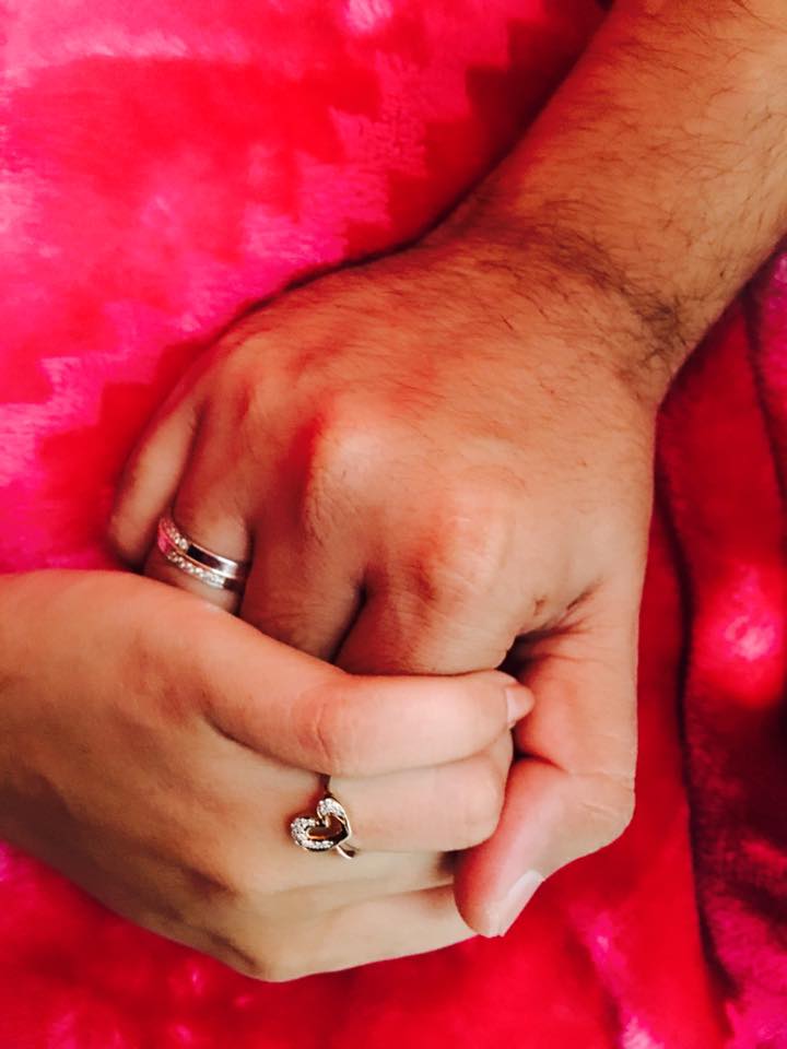 পরী মনির হঠাৎ বাগদান