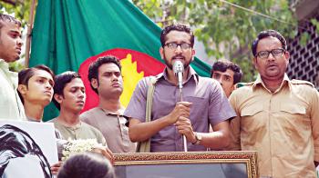 কলকাতায় পরমব্রতের মুক্তিযুদ্ধ