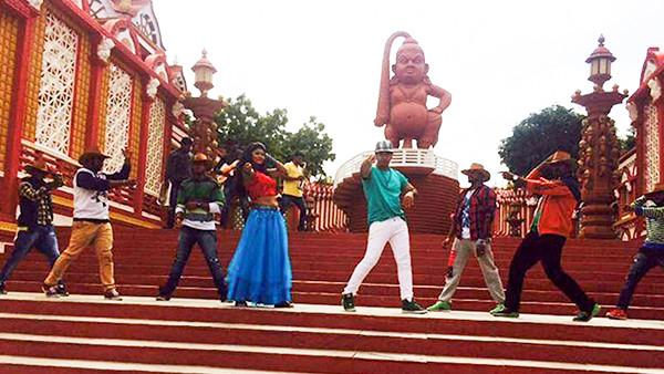 এবার মৌসুমী হামিদ-শাকিব (ভিডিও)