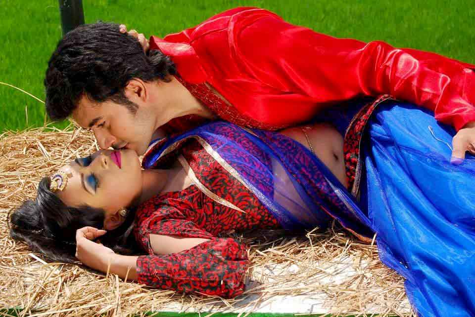 ‘উতলা মন’র হল তালিকা