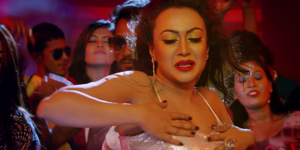 গানঃ বাজে ছেলে দ্য লোফার