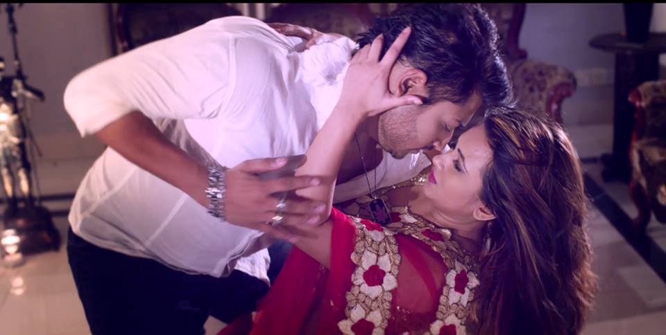 Baje Chhele The Loafer bangla film with bappy bipasha kabir arshi potrali dipali directed by monirul islam sohel abdur rahim babu (2)