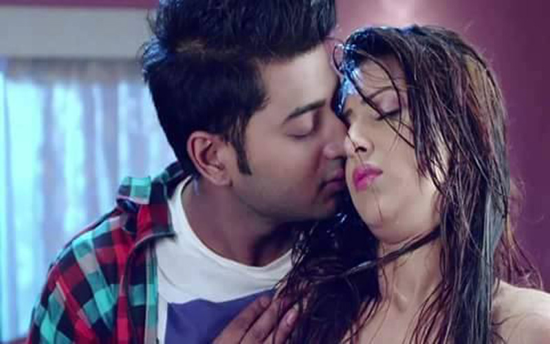 অনন্য মামুনের সিনেমায় বাপ্পী-মিম