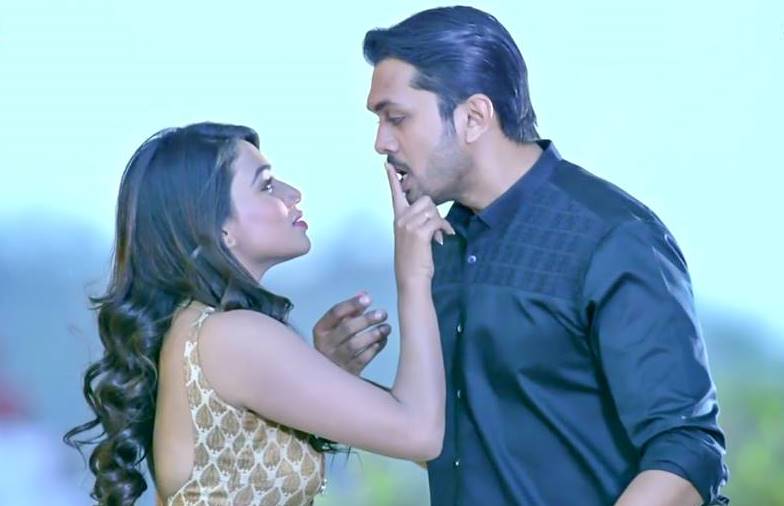 ১১ লাখ ছাড়িয়ে ‘অনেক সাধনার পরে’