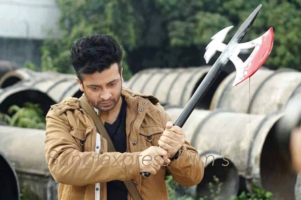 ‘মেন্টাল’র জটিলতা কমেনি, প্রচারে বাঁধা