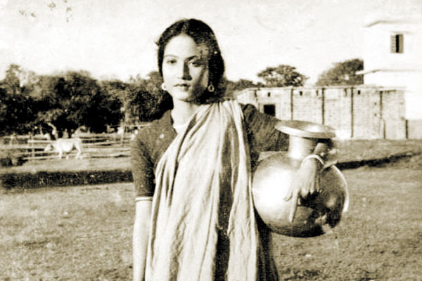 ‘মুখ ও মুখোশ’ নির্মাণকালে দেশে সিনেমা হল ছিল ৯০টি!