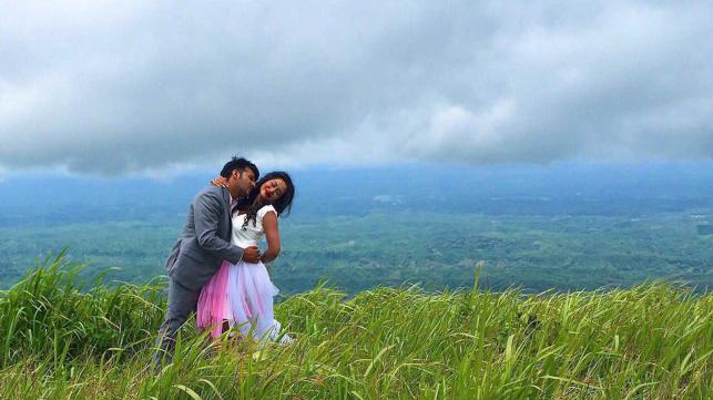 valobhase-to-hobo-Nirab-Momo-2