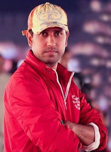 রোমান্সে ফিরছেন রাজ