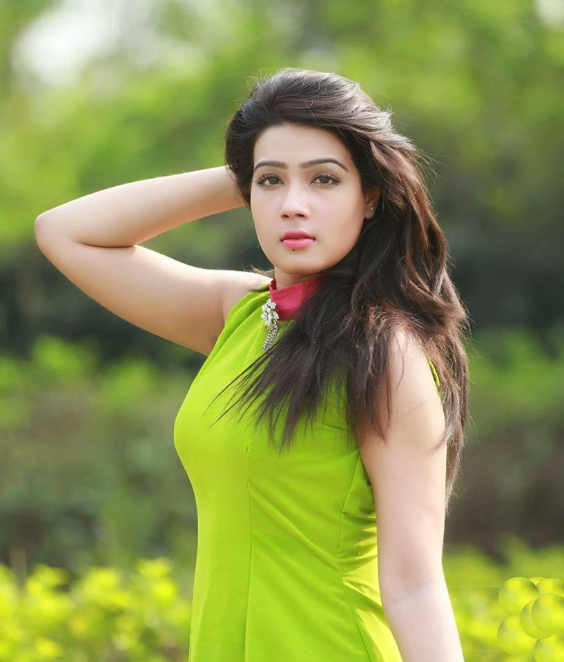 সুমনের দুই সিনেমা, মাহির চমক