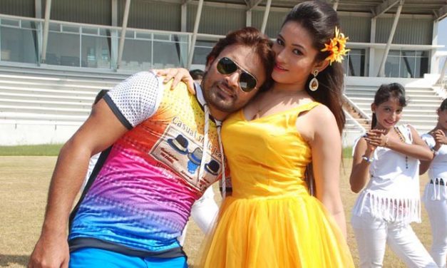 ট্রেলার ও গানঃ সত্যিকারের মানুষ রিয়েল ম্যান