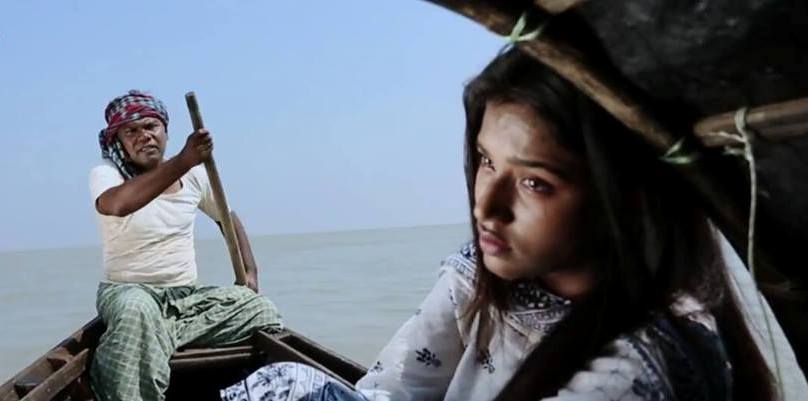 ট্রেলারে ‘মেয়েটি এখন কোথায় যাবে’