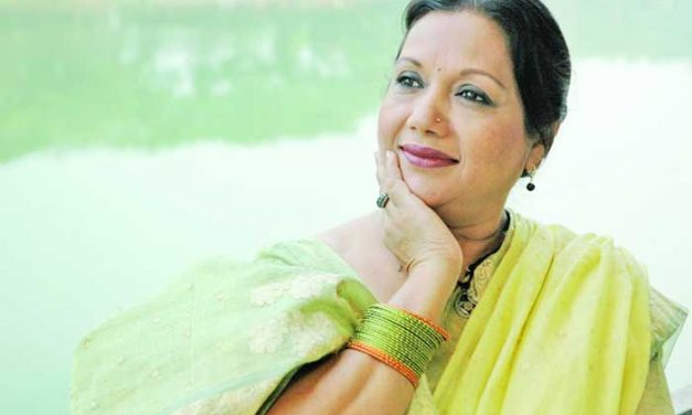 কবরীর আত্মজীবনী ‘স্মুতিটুকু থাক’